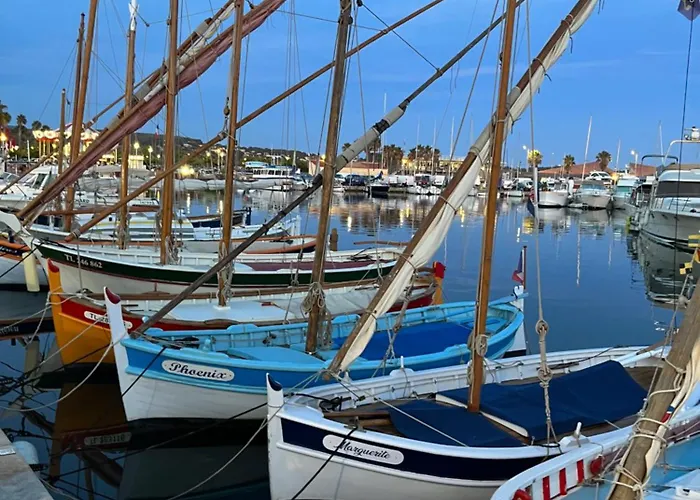 Apartament Vue Epoustouflante Sur & La 2 Pieces, Piscine Confort 4 Etoiles, Tres Calme, Terrasse Spacieuse Sans Vis A Vis, Parking Prive Standing *