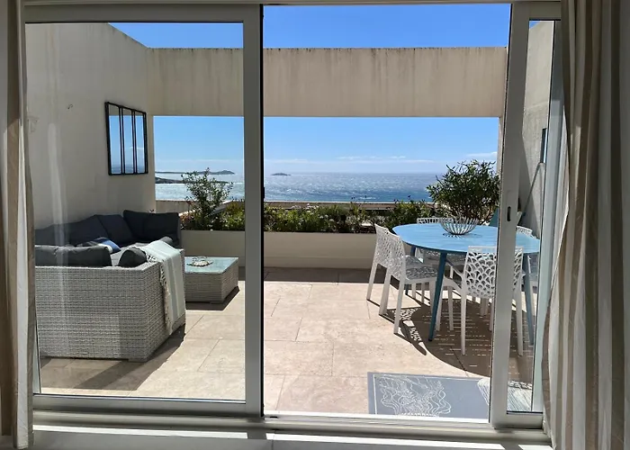 Apartament Vue Epoustouflante Sur & La 2 Pieces, Piscine Confort 4 Etoiles, Tres Calme, Terrasse Spacieuse Sans Vis A Vis, Parking Prive Standing Bandol